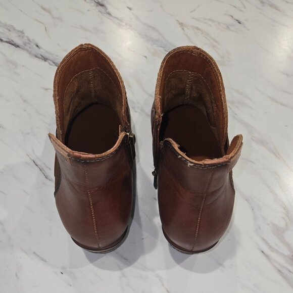 Cute Fall Bootie - Picture 2 of 7